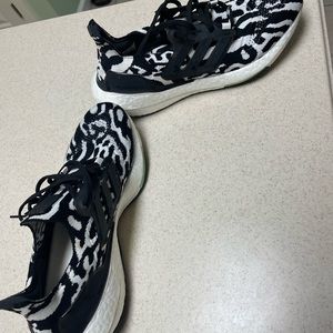 Adidas mens ulttraboosts size 8